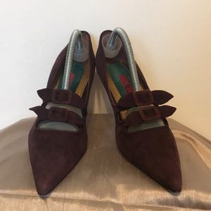 Carolina Herrera Suede Burgundy Heel        Size 8